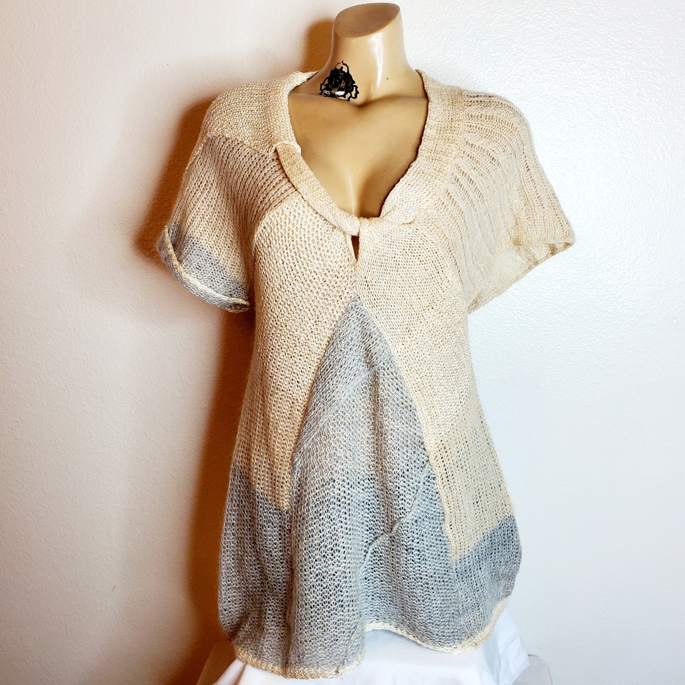 Far Away from Close open knit sweater size S